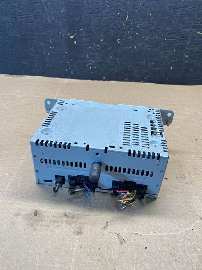 2016 to 2017 Ford Explorer Audio Equipment Radio Receiver AM FM CD r2508 DG4