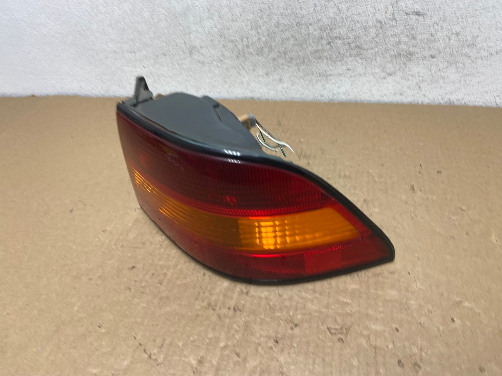 1997 1998 1999 Lexus ES300 Right Passenger RH Side Tail Light AF7453 LK1