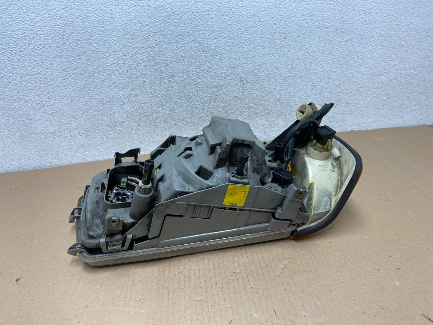 1986 to 1991 Mercedes-benz W126 Left Driver Side Halogen Headlight AF3055 DW7