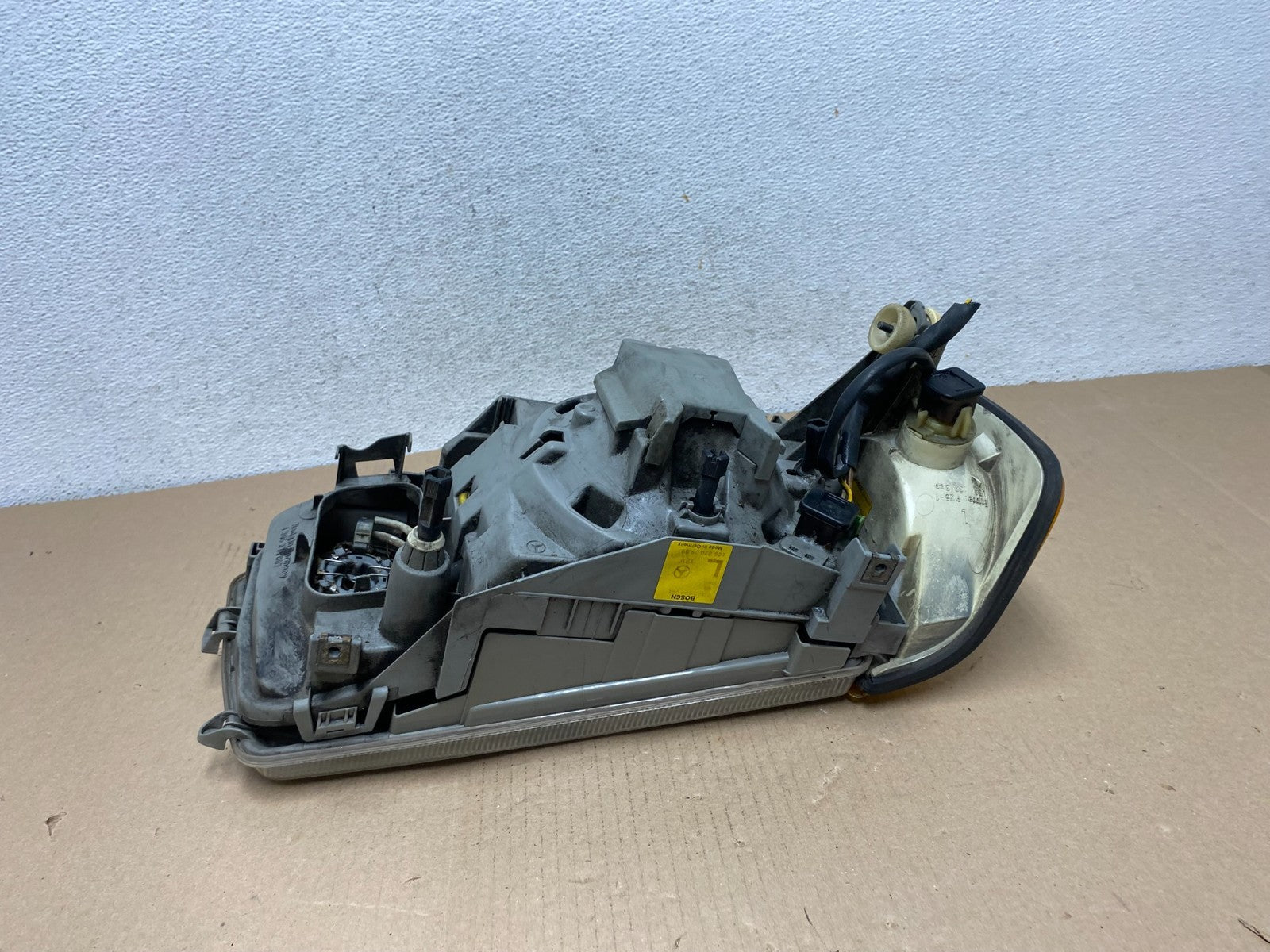 1986 to 1991 Mercedes-benz W126 Left Driver Side Halogen Headlight AF3055 DW7