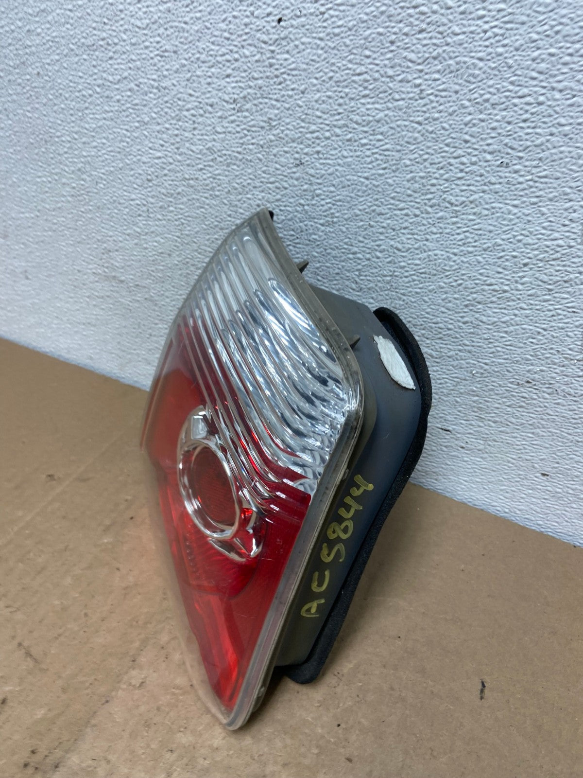 2007 to 2012 GMC Acadia Left Driver Lh Side Tail Light Inner AC5844 LK1
