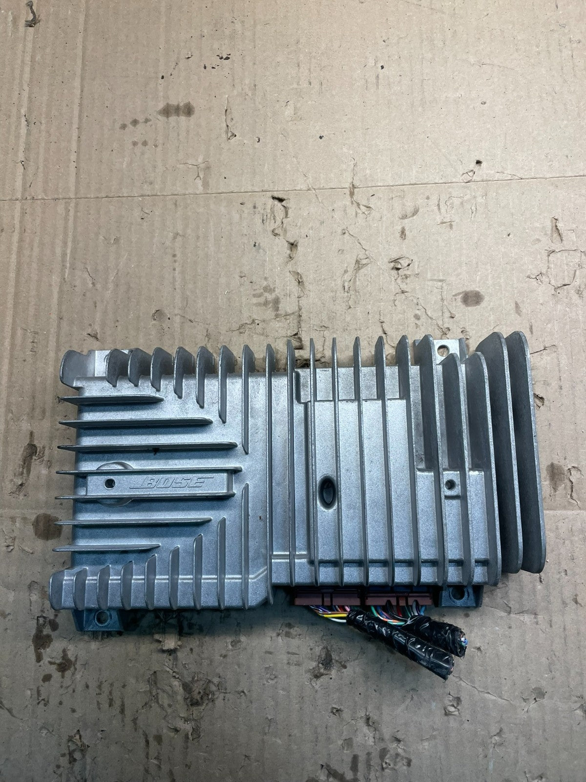2009 to 2014 Nissan Maxima Radio Audio System Amplifier Module AMP x8327 DG0