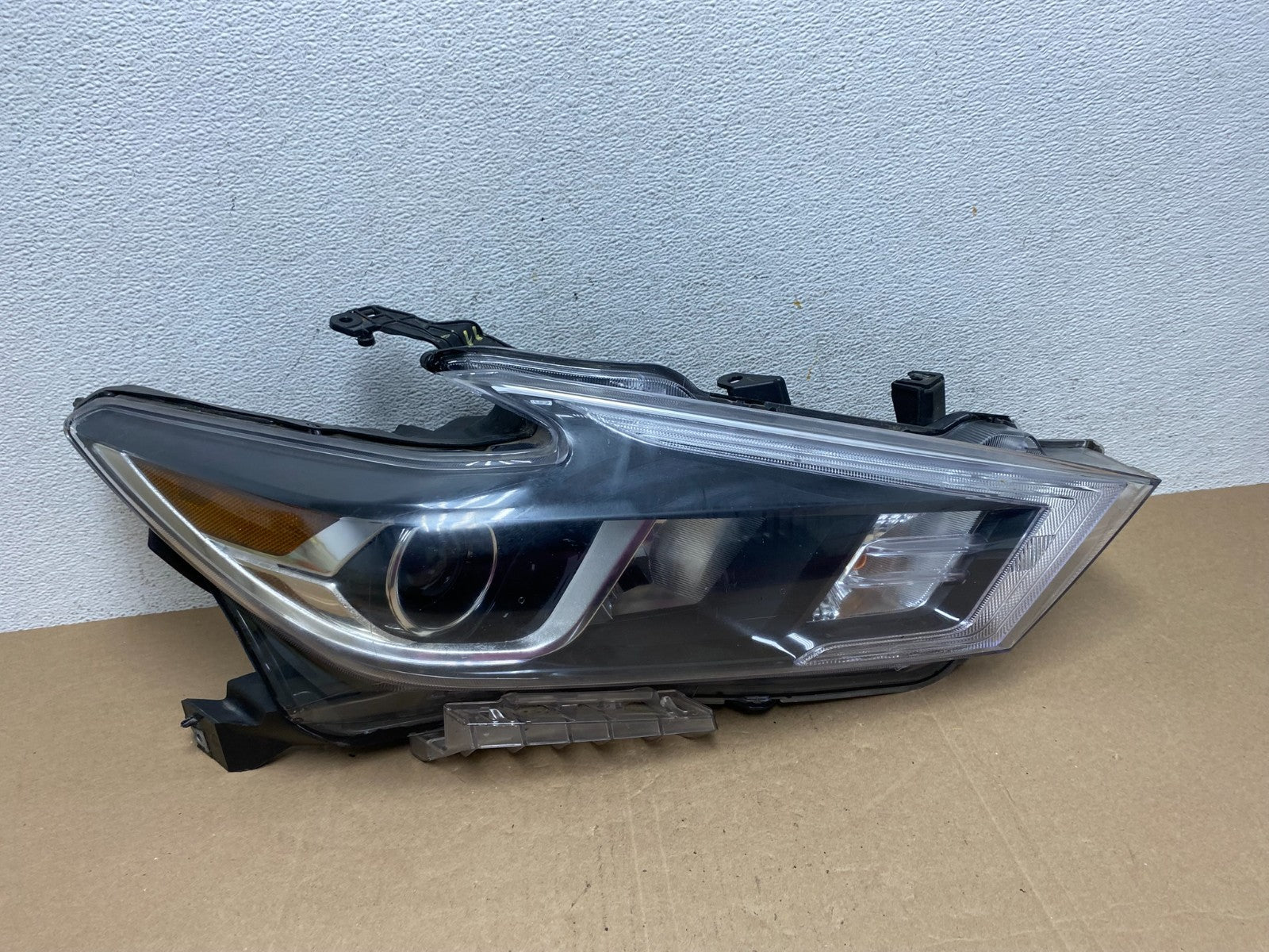 2016 2017 2018 Nissan Maxima Right Passenger Headlight Halogen DEPO AE4906 DW0