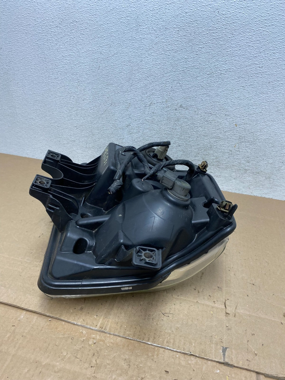 2008 to 2010 Ford F250 Super Duty Left Driver LH Side Headlight AE6131 DW8