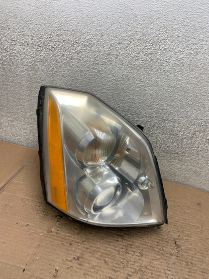 2006 to 2011 Cadillac DTS Right Passenger RH Side Xenon Hid Headlight AA9521 DW0