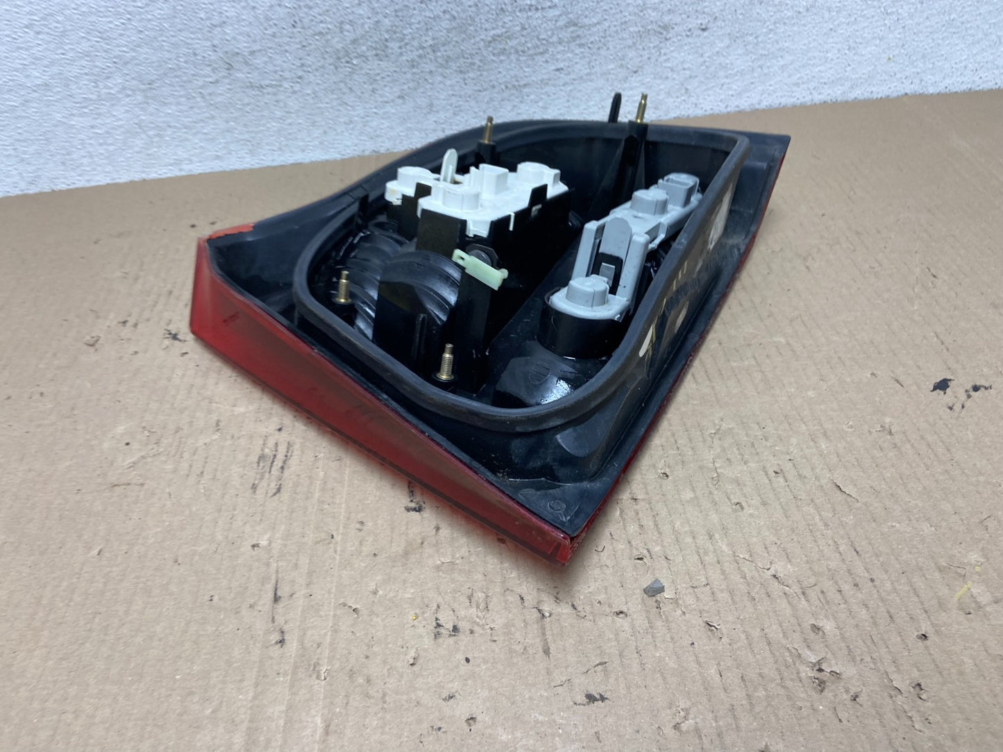 1999-2003 Volvo S80 Left Driver LH Side Tail Light AF5911 DW5