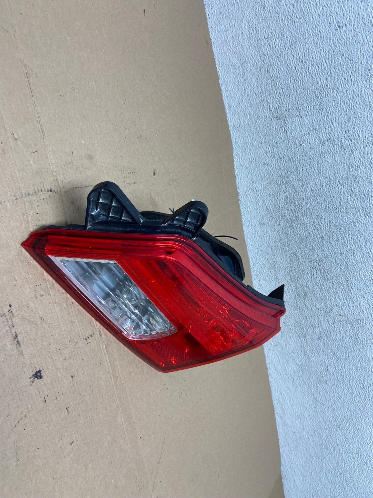 2010 - 2014 Subaru Outback Right Passenger RH Inner Tail Light AF4391 LK2