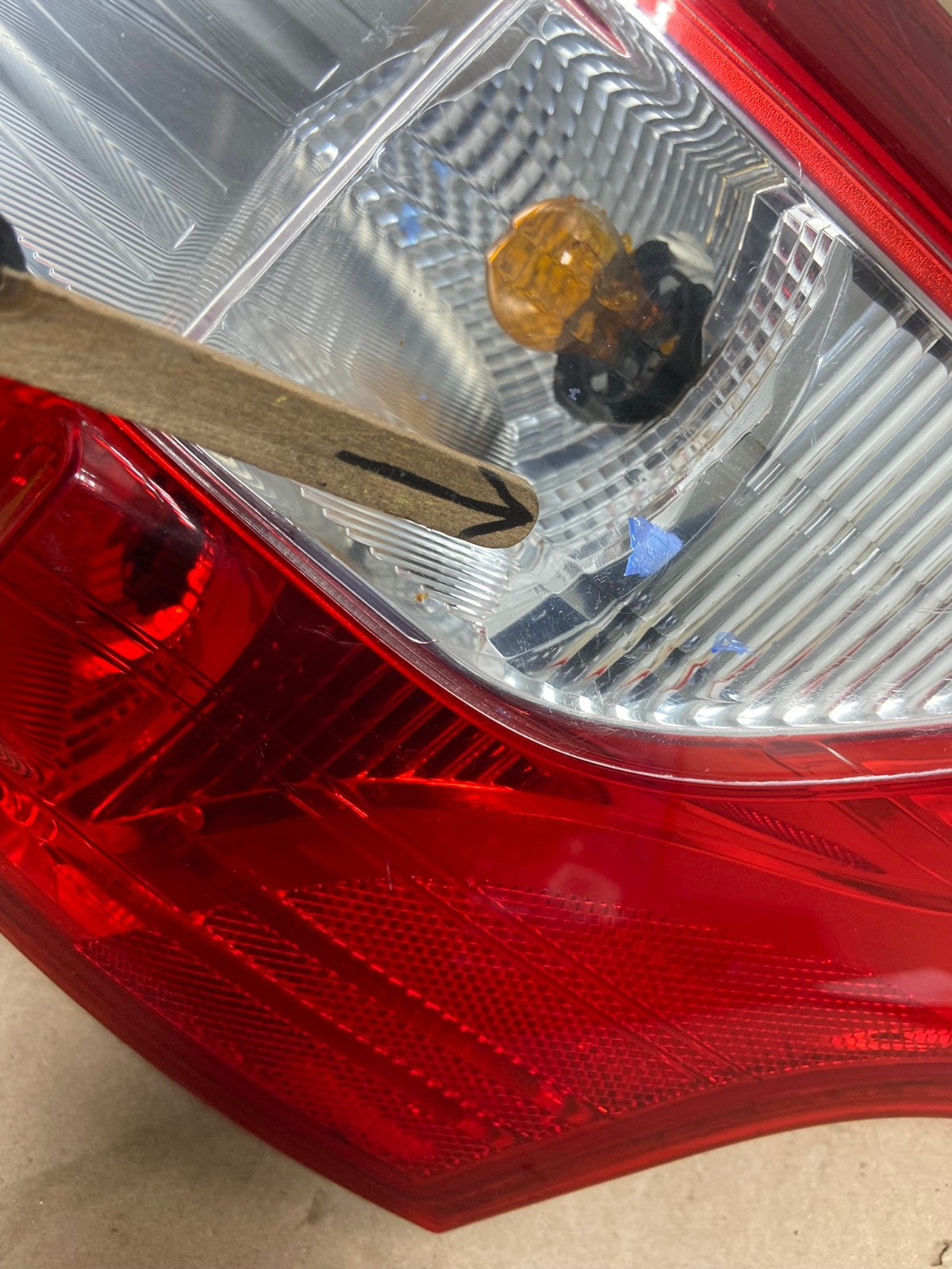 2012 2013 2014 Ford Focus Sedan Right Passenger Rh Side Tail Light AG6653 LK5