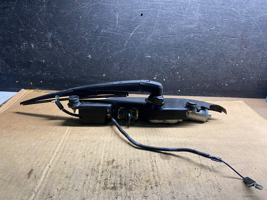 2003 to 2008 Pontiac Vibe Rear Wiper Windshield Motor OEM Y4175 DG0