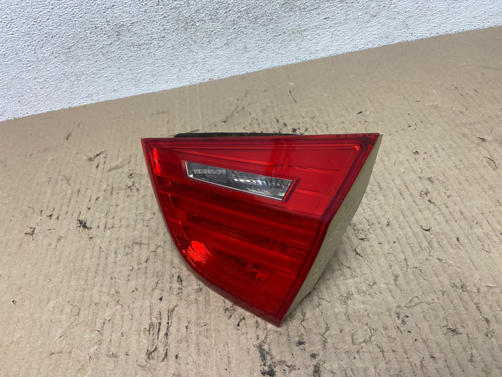 2009 2010 2011 BMW 3 328i 335i E90 Right Passenger RH Tail Light Inner AF7065 LK1