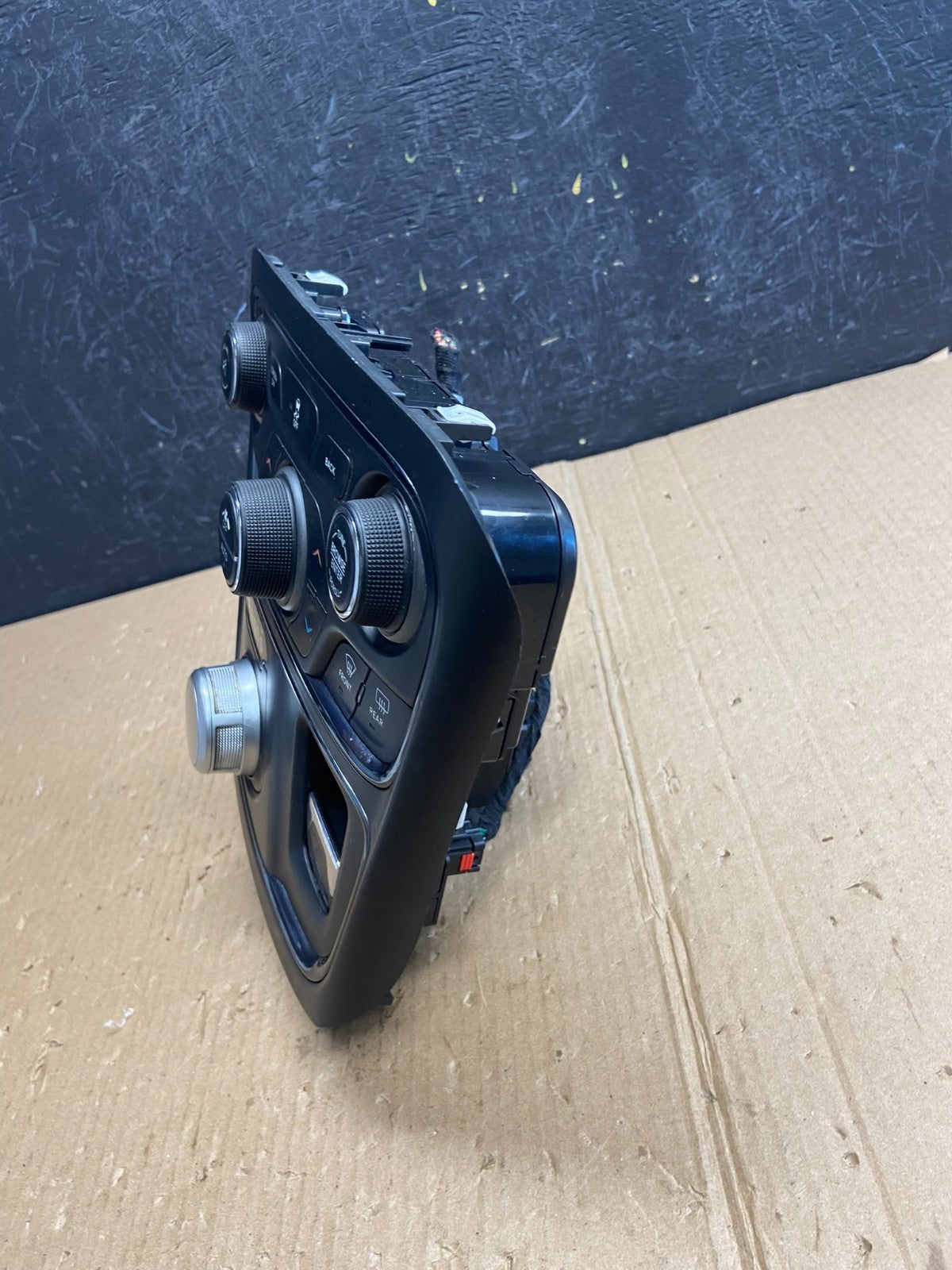 2015 - 2017 Chrysler 200 Heater AC Climate Switch Shifter Gear Control ae3903 DG3