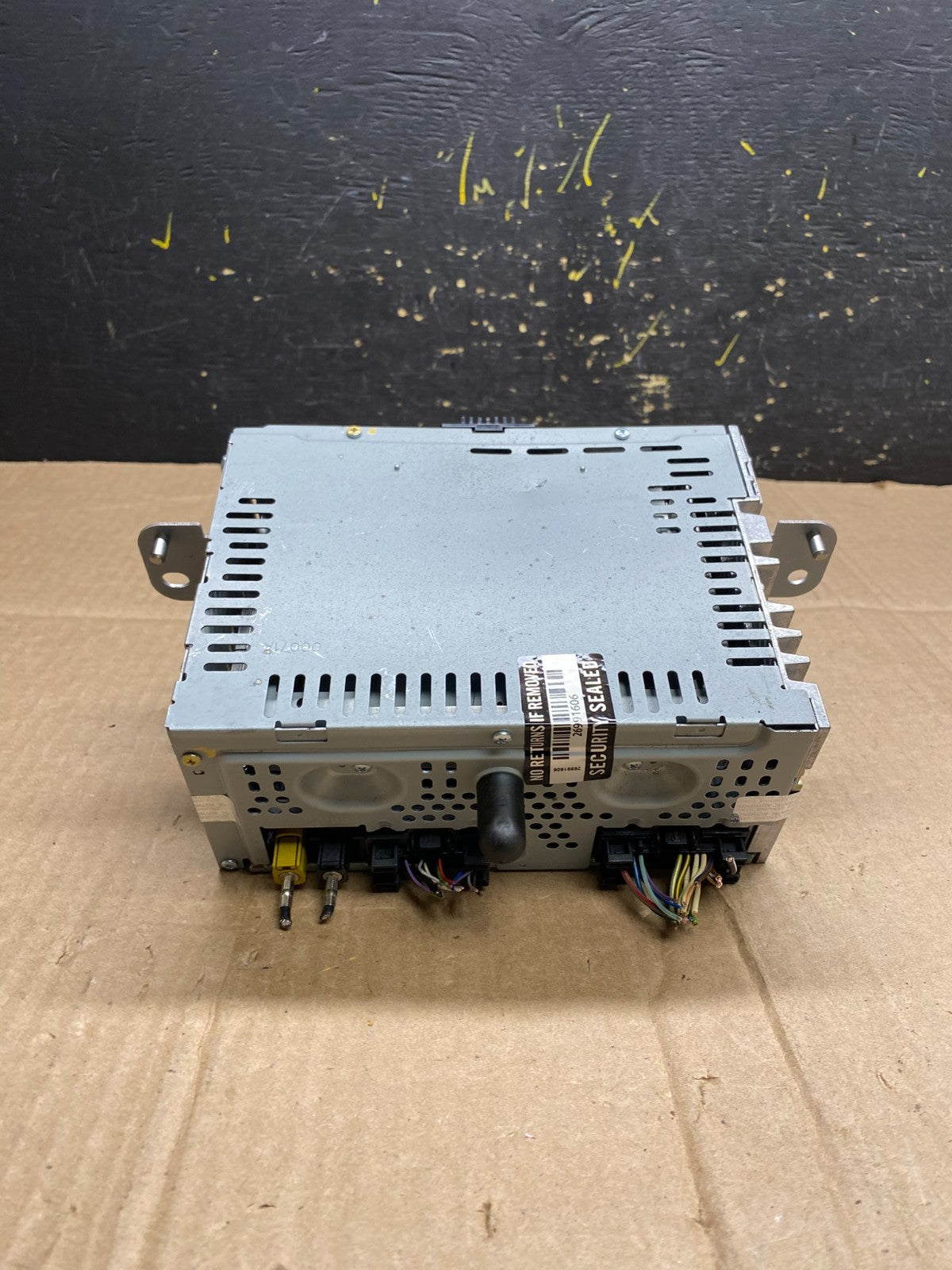 2013 to  2015 Lincoln Mkt Am Fm Cd Player Radio Receiver AA4622 DG3