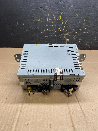 2013 to  2015 Lincoln Mkt Am Fm Cd Player Radio Receiver AA4622 DG3