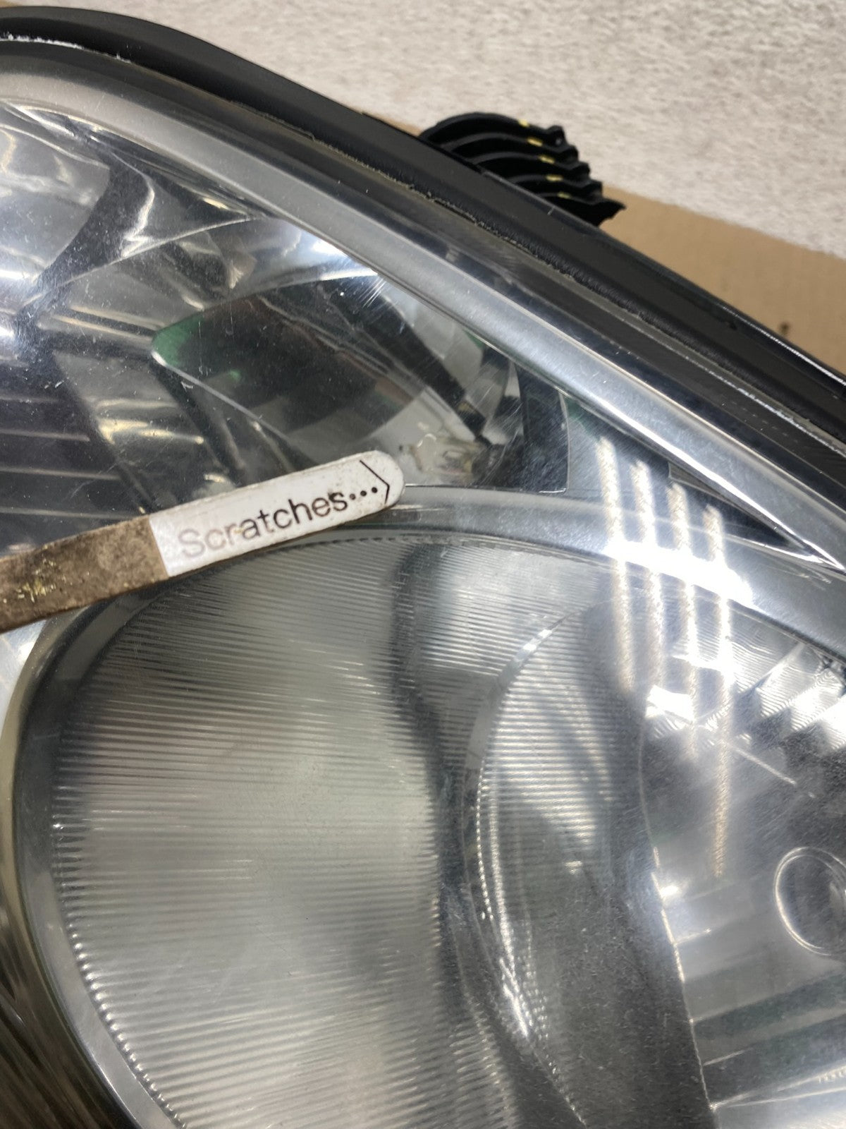 2008 2009 2010 Saturn Vue Headlight Left Driver LH Halogen AE7100 DW3