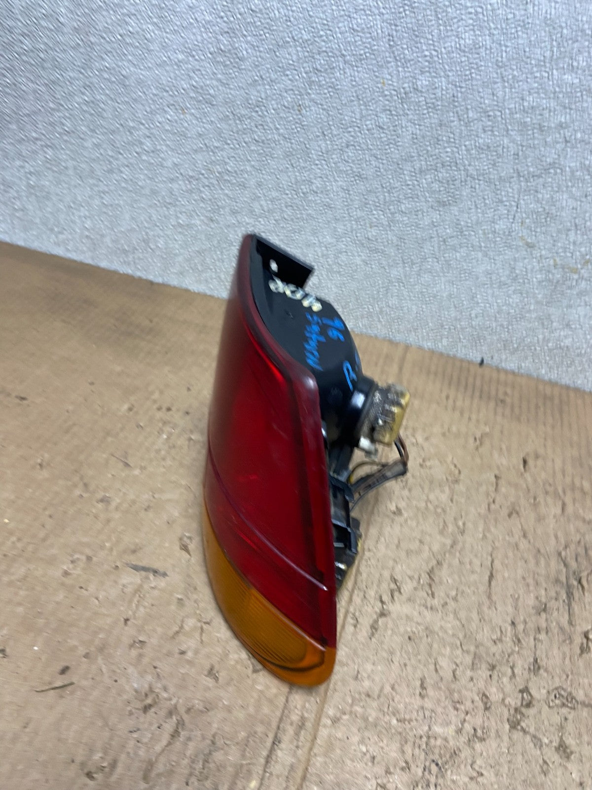 1996 - 1997 Saturn SC1 Right Passenger RH Side Tail Light OEM AA8290 DW1