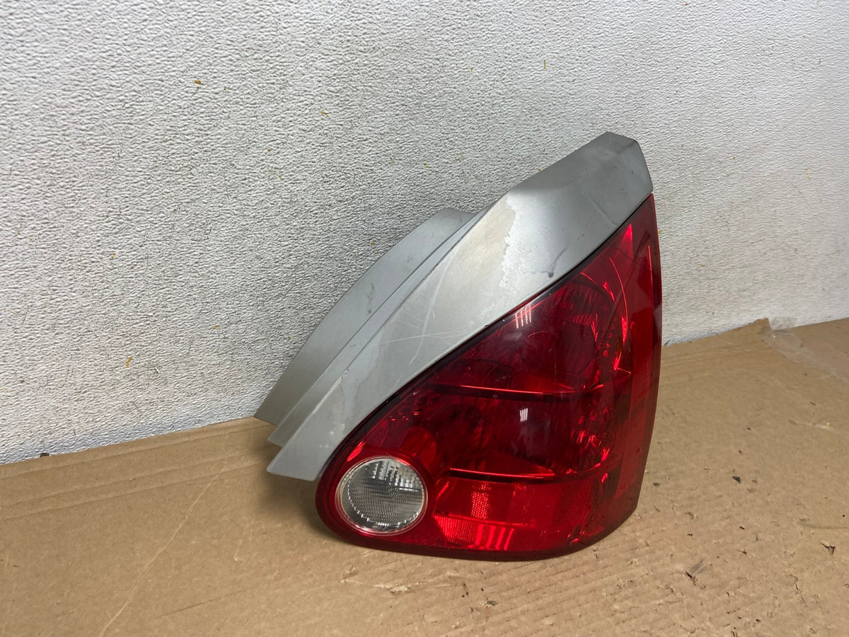 2004 2005 2006 2007 2008 Nissan Maxima Right Passenger Tail Light AH8866 LK1