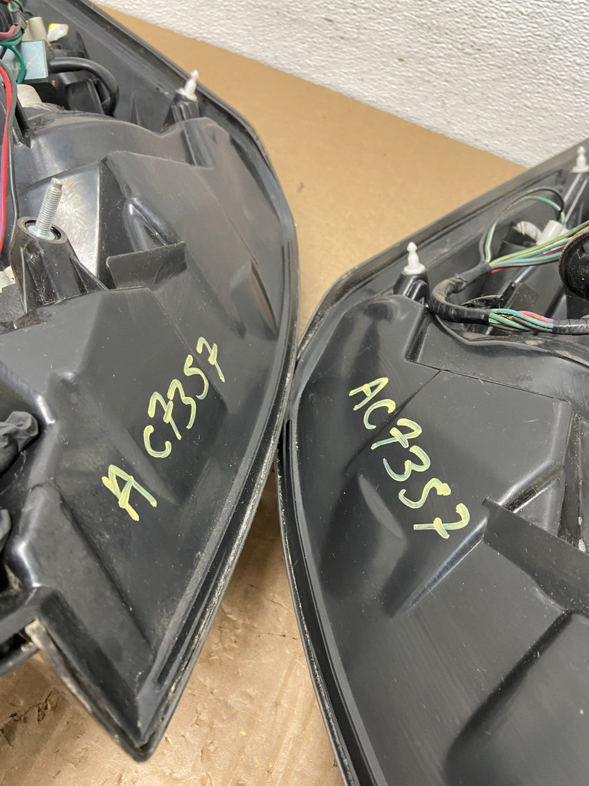 2007 to 2012 Nissan Altima Left Driver + Right Passenger Side Tail Lights AC735712
