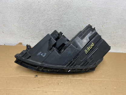 2011 to 2014 Volkswagen Jetta Right Passenger RH Headlight Halogen AH7831 DW5