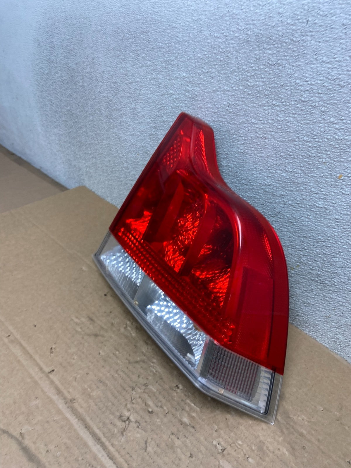 2005 to 2009 Volvo S60 Right Passenger Side Tail Light Oem AB4596 LK1