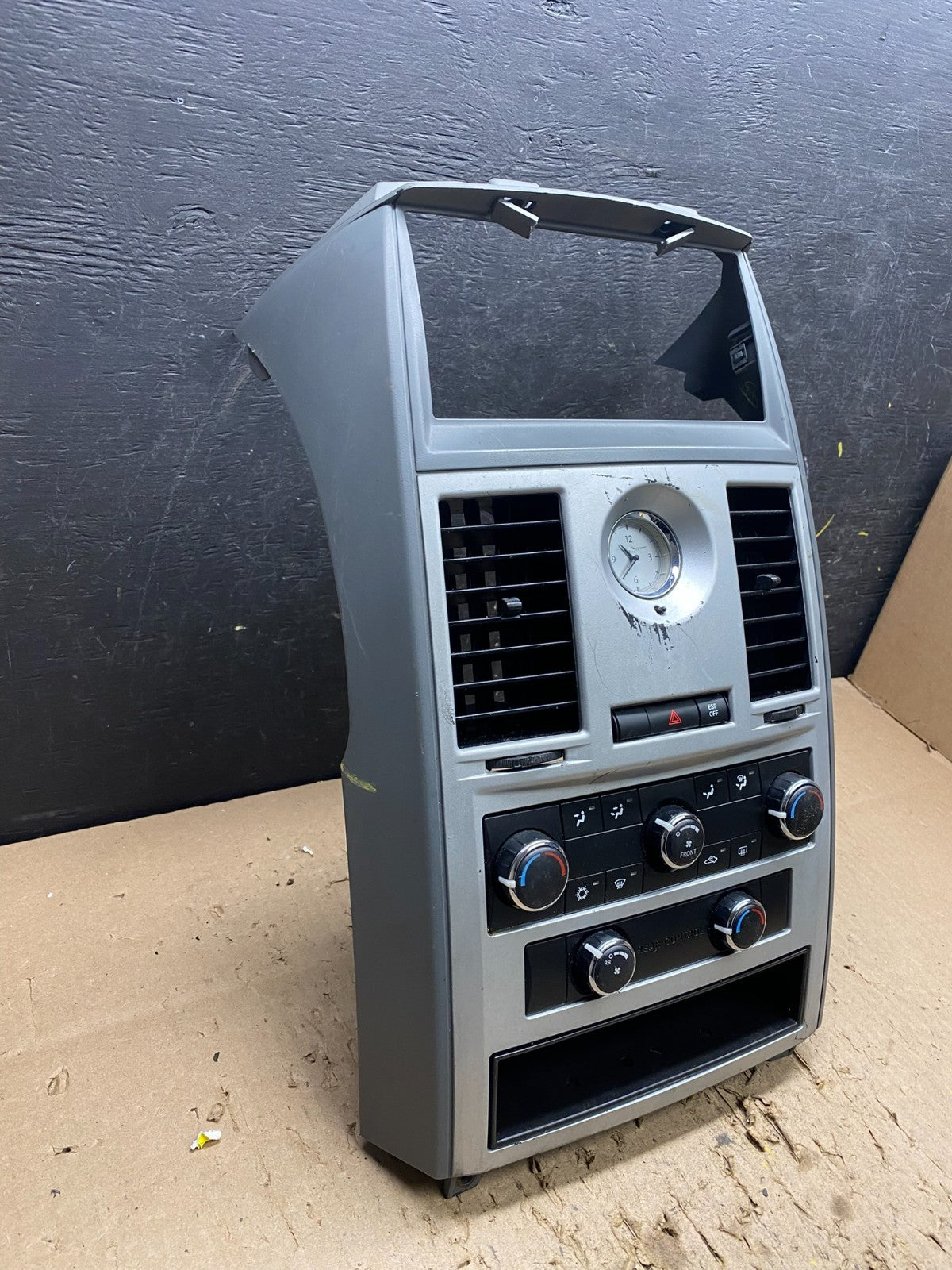 2008-2010 Dodge Grand Caravan Radio Bezel Climate Control Heat Heater t8546 DG2