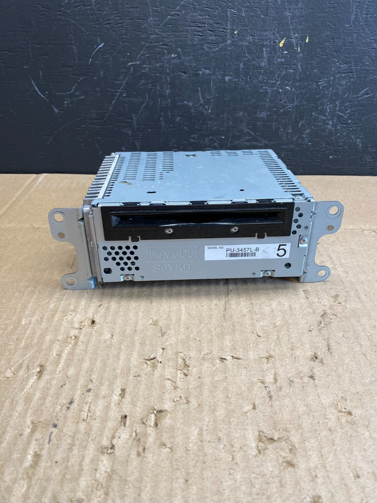 2012 Ford Explorer Audio Equipment Radio Receiver AM FM CD MP3 ab9590 DG0