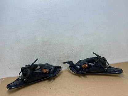 2008 2009 2010 2011 Ford Focus Left+Right Headlights Halogen AH9479 DW16