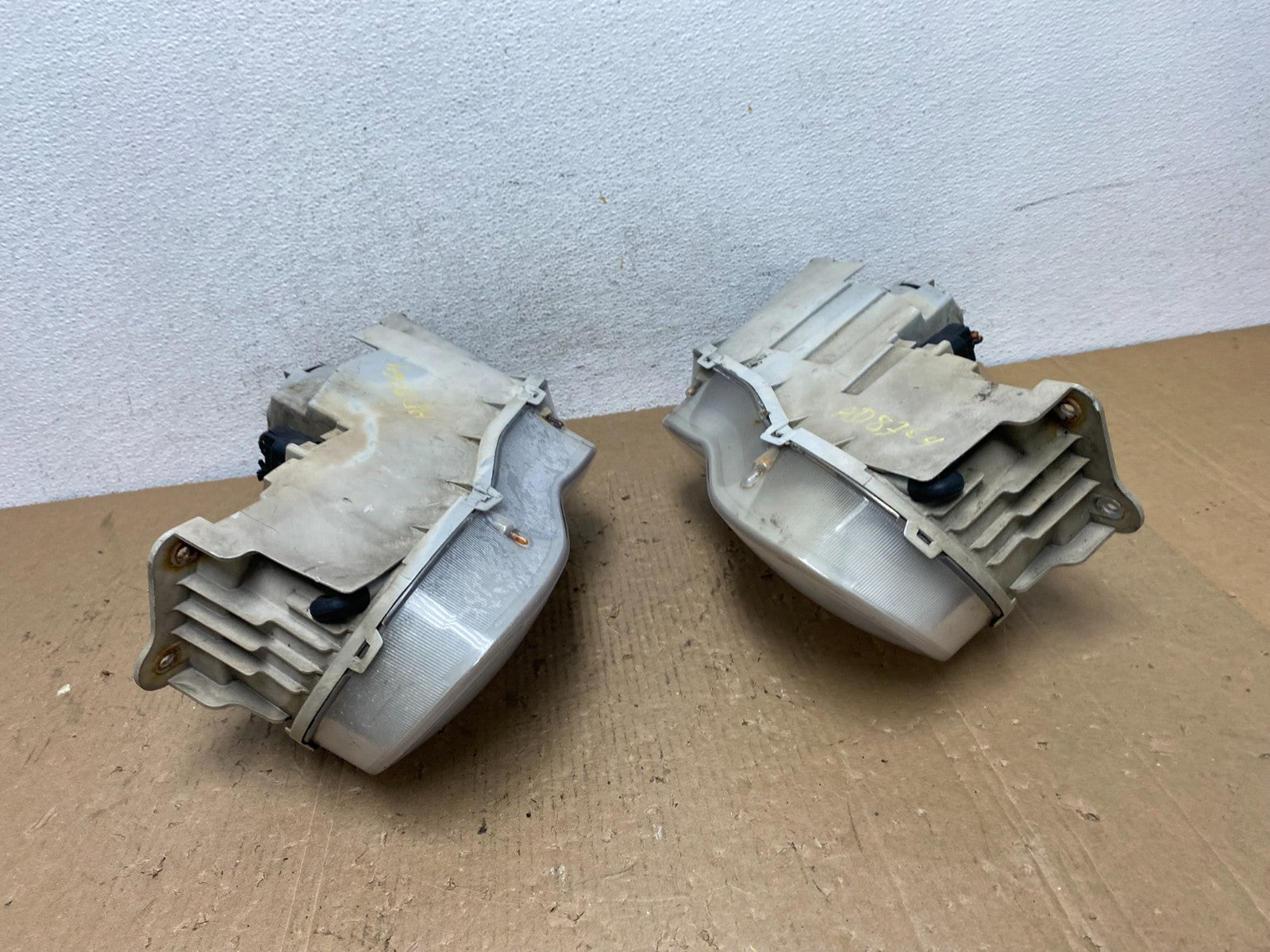 1999 2000 2001 Hyundai Coupe Left+Right Set Halogen Headlights AD8764 DG11