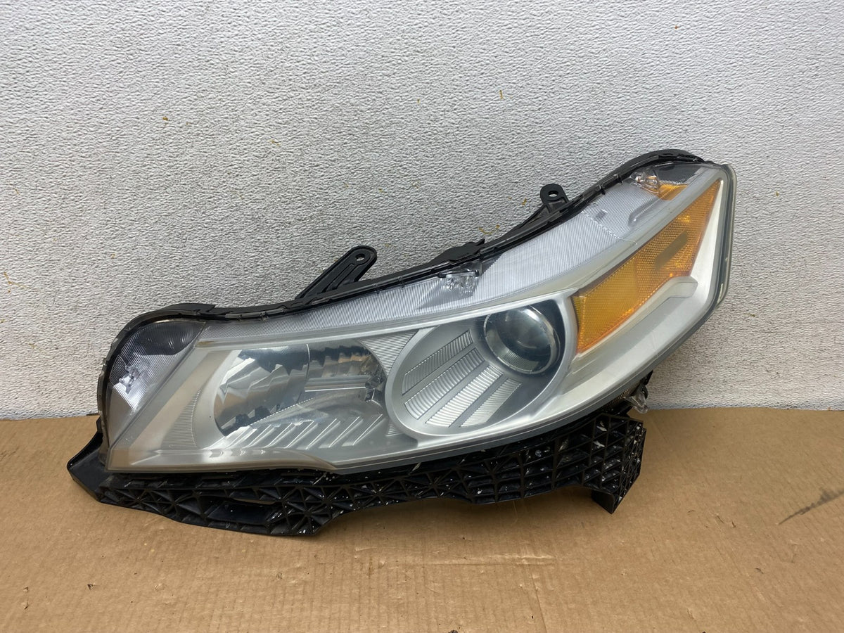 2009 to 2011 Acura TL Headlight Left Driver LH Side Xenon HID AI6915 DW0