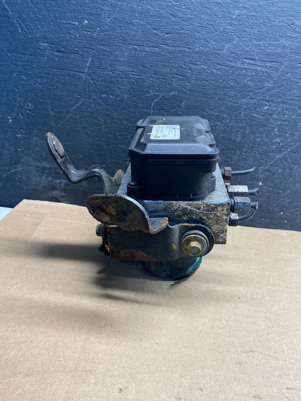 2011 - 2014 Ford E250 E350 Van ABS Anti Lock Brake Pump Module ae9983 DG2