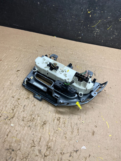 2013 - 2014 Ford Focus Ac Heater Climate Control Temperature Oem T6237 DG3