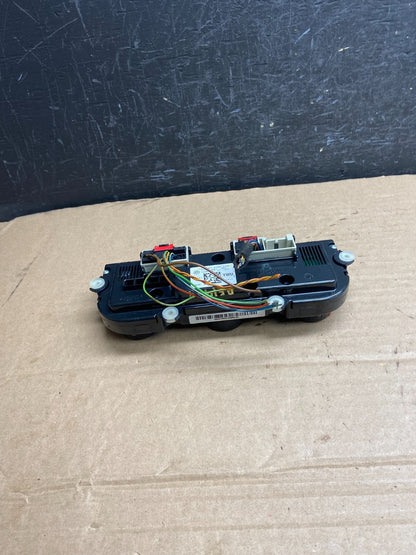 2012 - 2015 Volkswagen Passat Center Climate Control Panel AC Heater AF1908 DG3