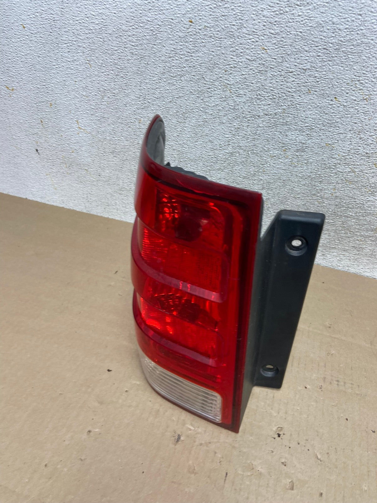 2003 2004 2005 2006 Ford Expedition Left Driver Lh Tail light AI1425 LK1