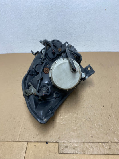 2004 to 2006 Nissan Maxima Left Driver Side Headlight Hid Xenon AC5853 DW9