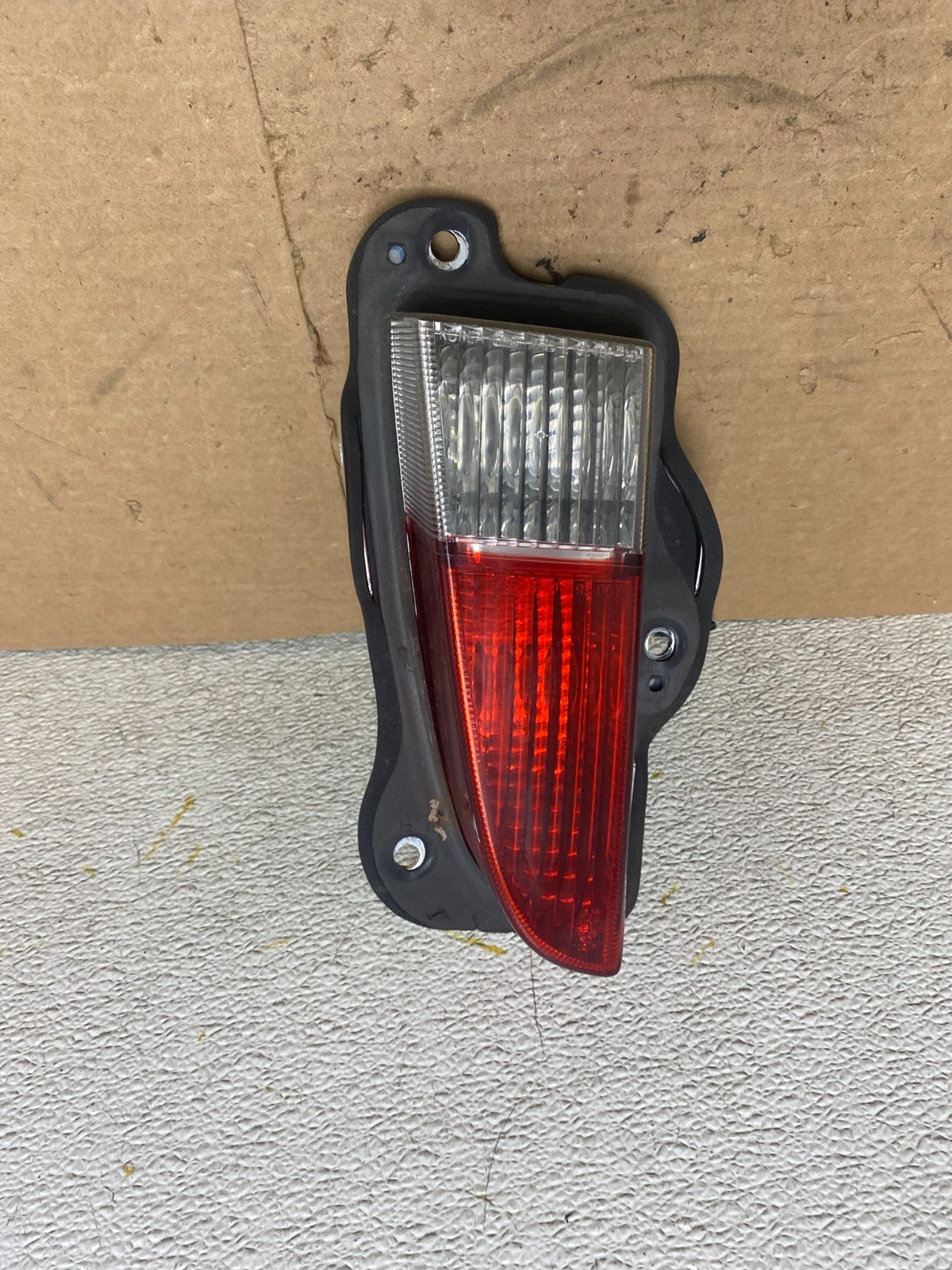 2001-2006 Hyundai Elantra Hatchback Left Driver LH Inner Tail Light P5120 DG0