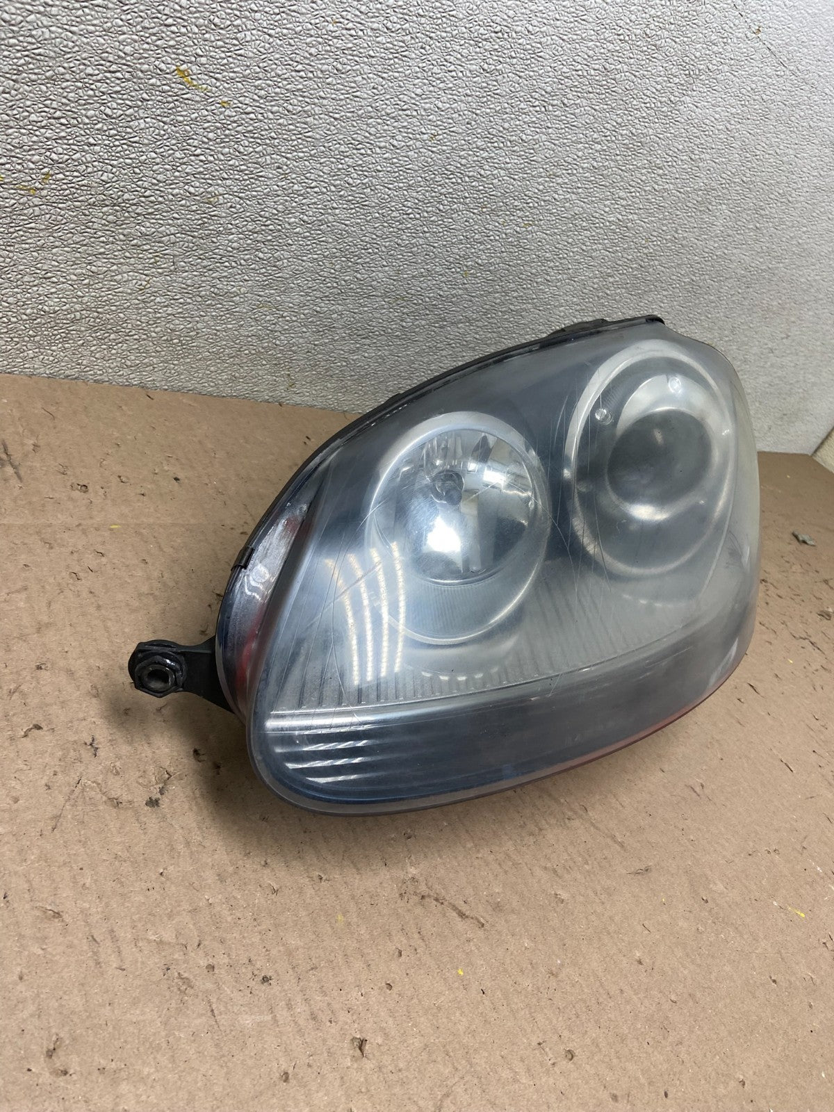 2006 to 2009 Volkswagen Jetta Golf Left Driver HID Xenon Headlight Oem AA0451 DW1