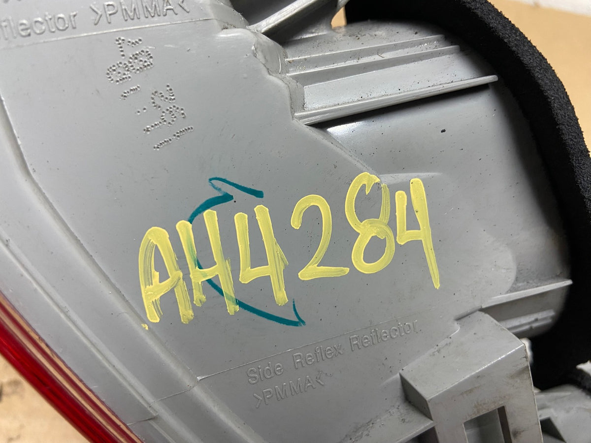 2007 2008 2009 Toyota Camry Left Driver LH Side Tail Light AH4284 LK8