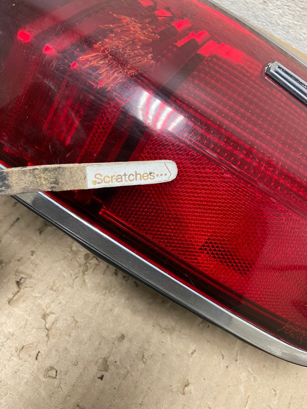 1990 to 1994 Lincoln Town Car Right Passenger RH Side Tail Light AI2423 LK3