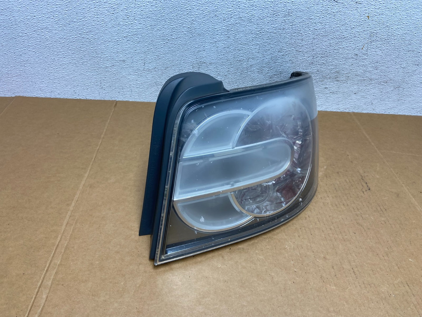 2007 2008 2009 Mazda CX-7 Right Passenger Rh Side Tail Light AD8965 DW2