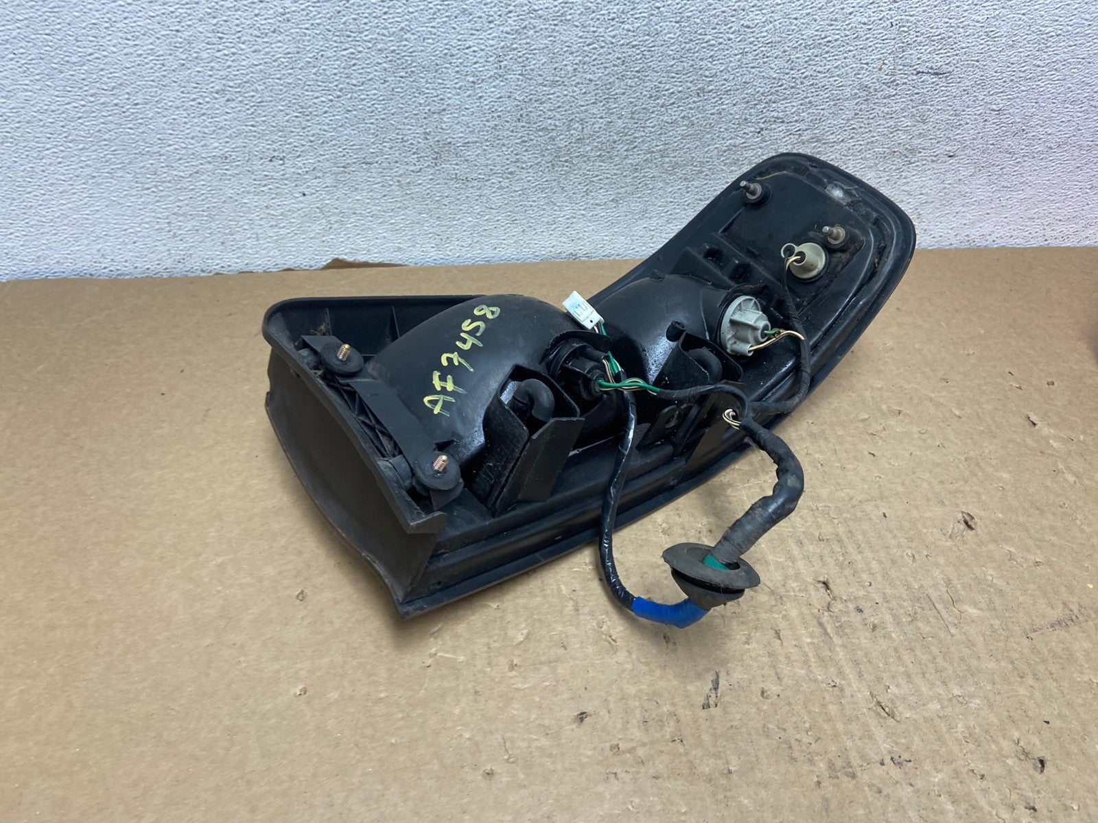 1992 1993 1994 Toyota Camry Left Driver LH Side Tail Light AF7458 LK6