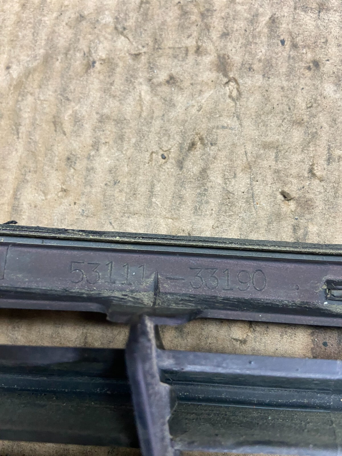 2002 to 2003 Lexus ES330 Front Upper Grill Grille O6304 OEM DG14