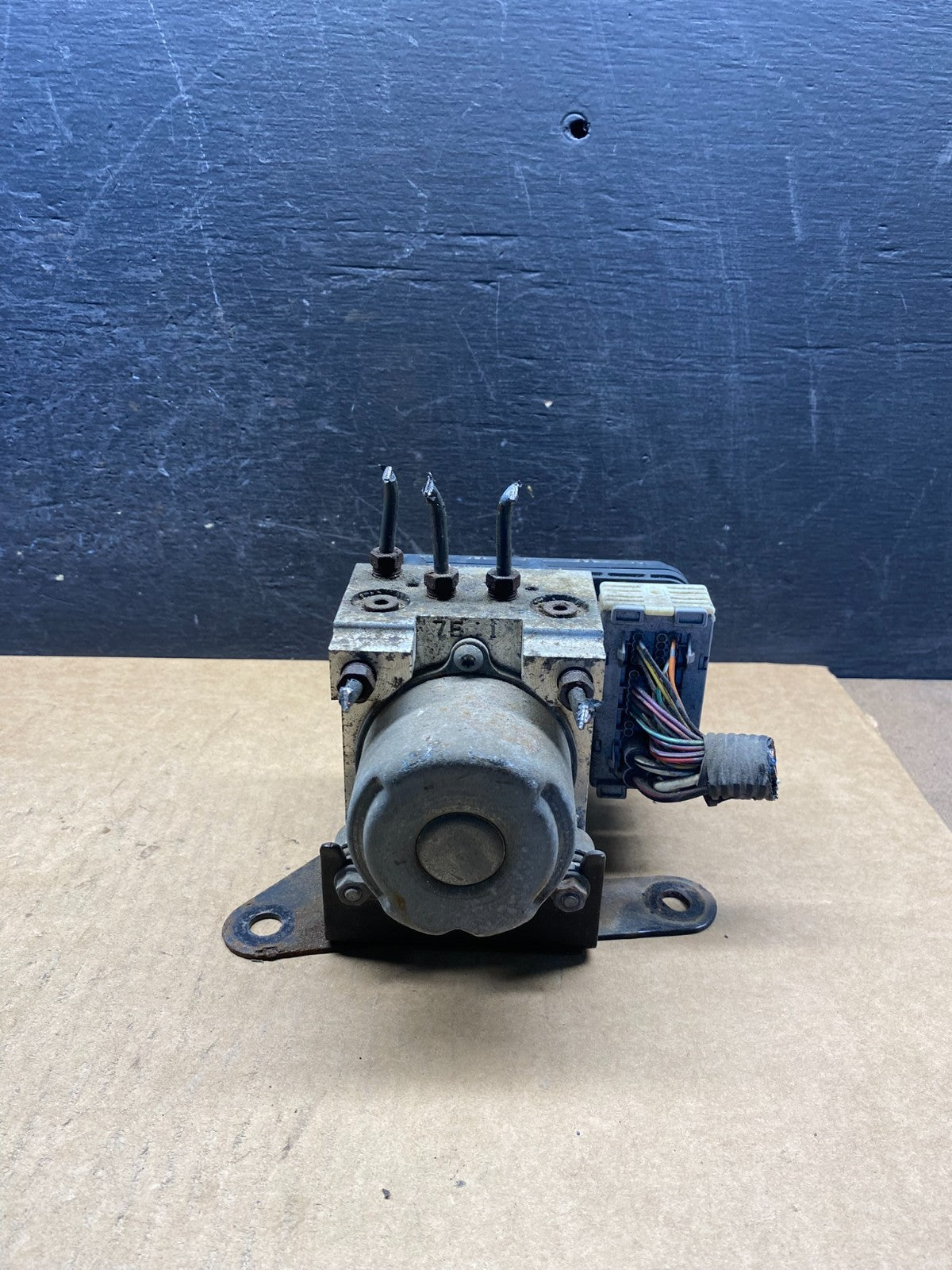 2005 2006 Toyota Tundra ABS Brake Pump Anti Lock Module AH5098 DG5