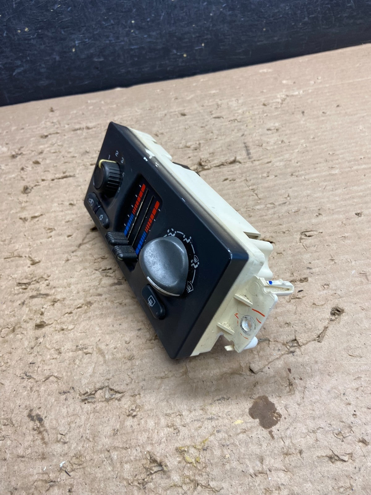 2003 to 2006 Chevrolet Silverado HVAC Heater Climate Control Module AG8778 DG2