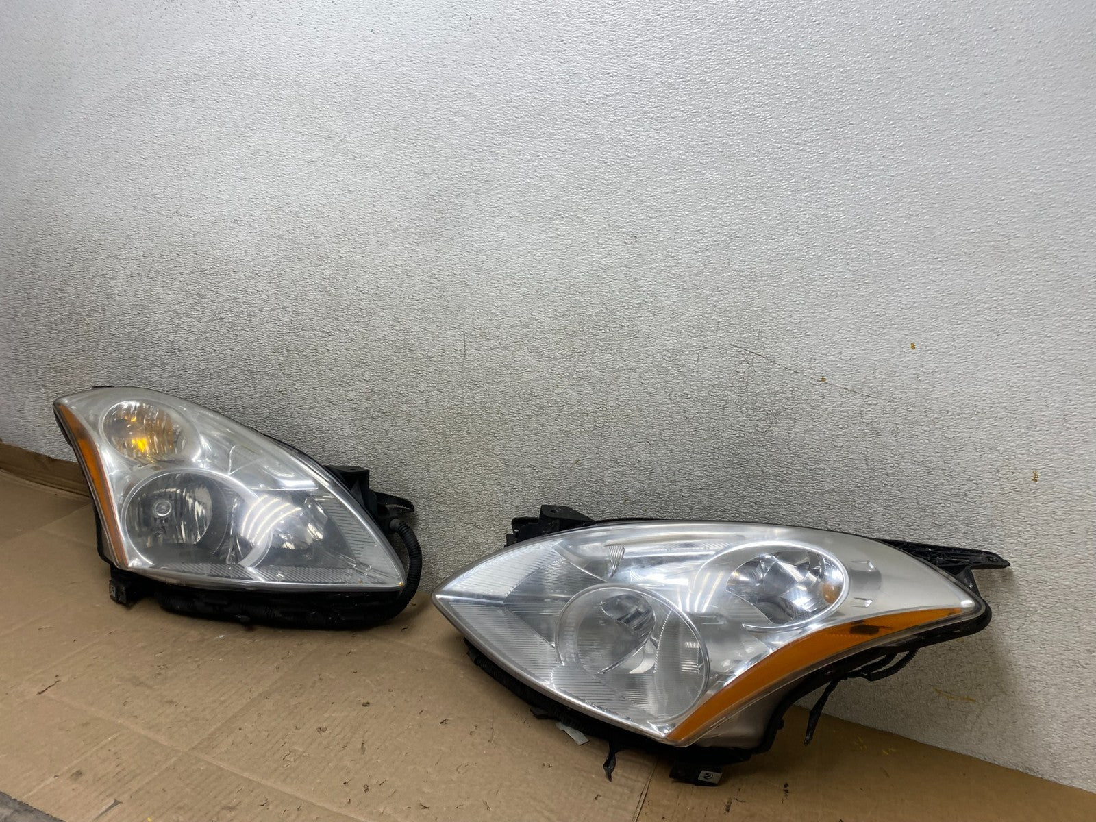 Sedan 2010 2011 2012 Nissan Altima Headlights Halogen Left+Right Side U6696 DW1