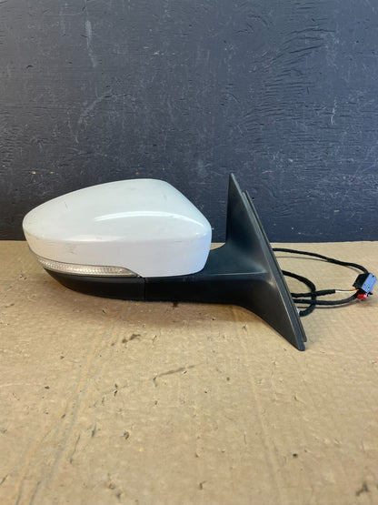 2012-2015 Volkswagen Passat Right Passenger Sgn Door View Mirror AC9910 DW0