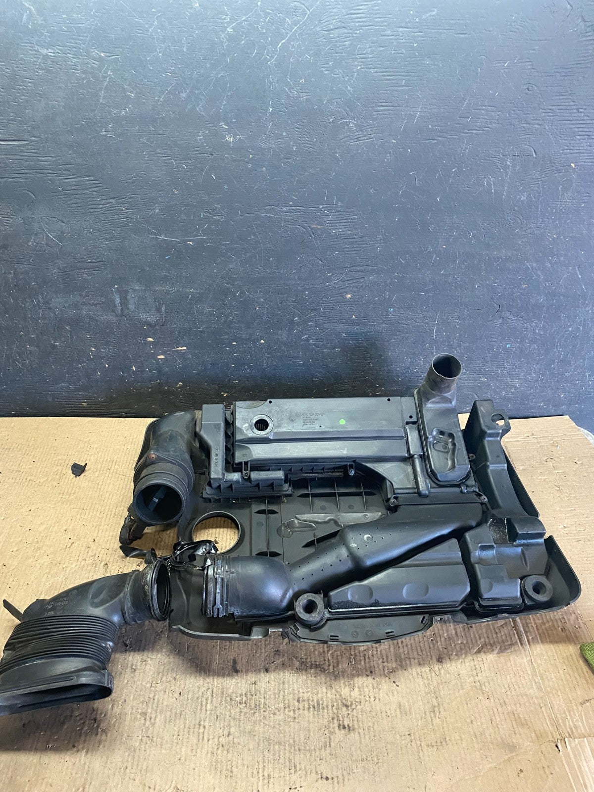 2005 to 2008 Volkswagen Jetta 2.5L Passat Jetta Engine Cover 07k129601 P6337 DG5