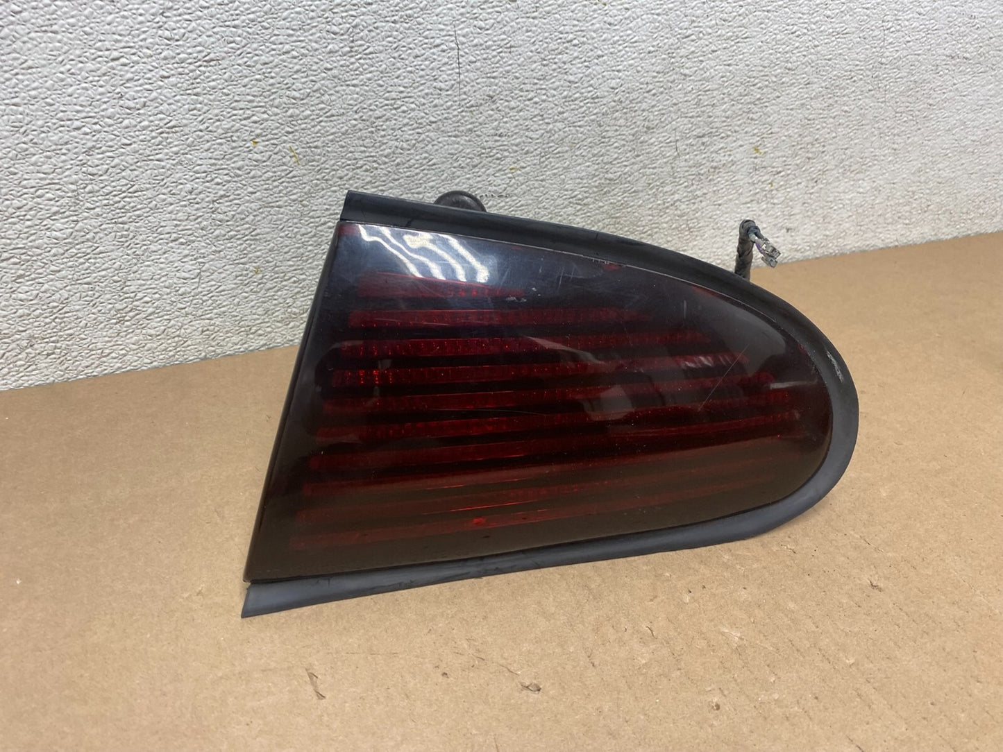 1995 to 2000 Oldsmobile Aurora Right Passenger RH Side Tail Light J6057 DG0