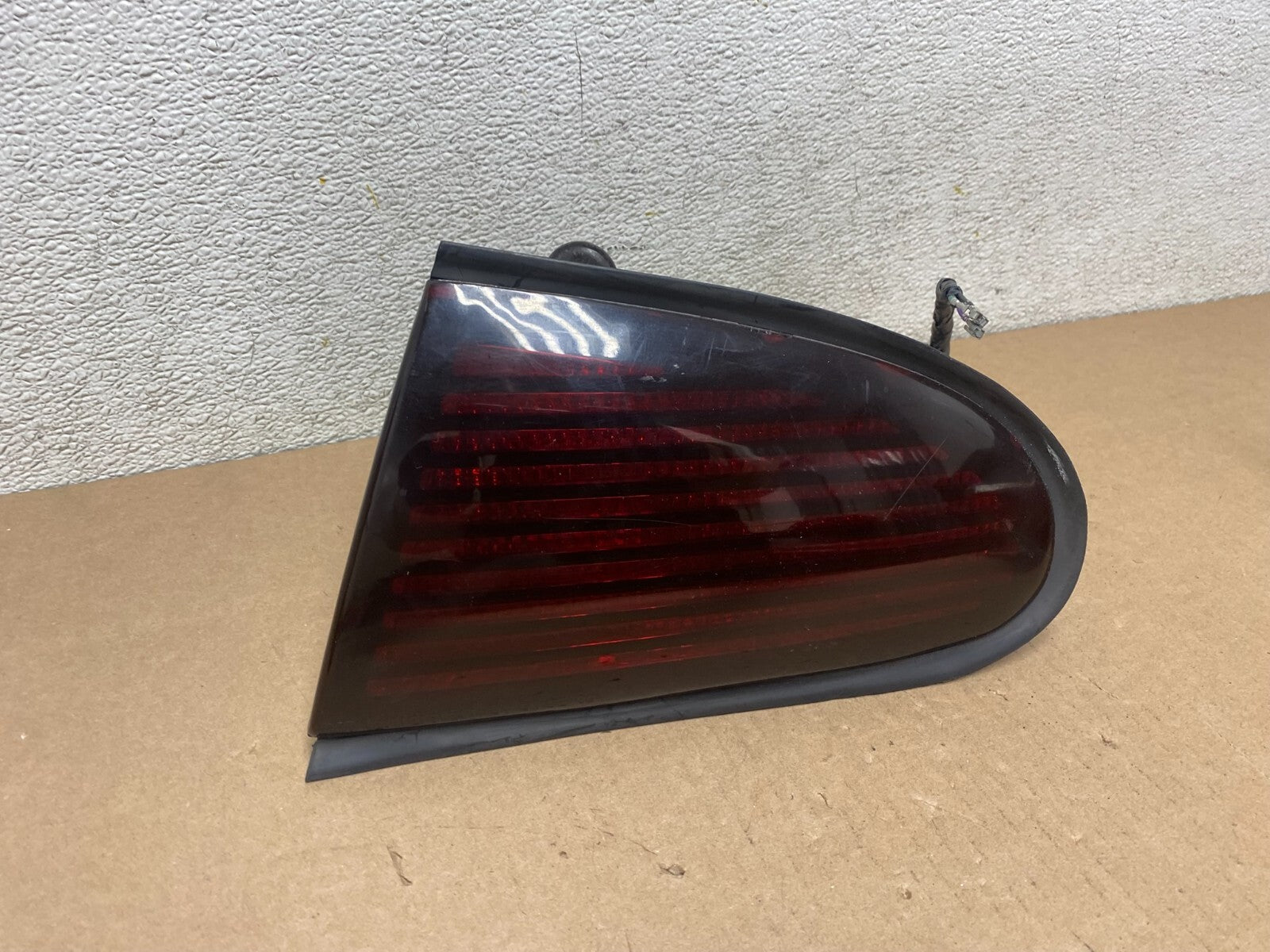 1995 to 2000 Oldsmobile Aurora Right Passenger RH Side Tail Light J6057 DG0