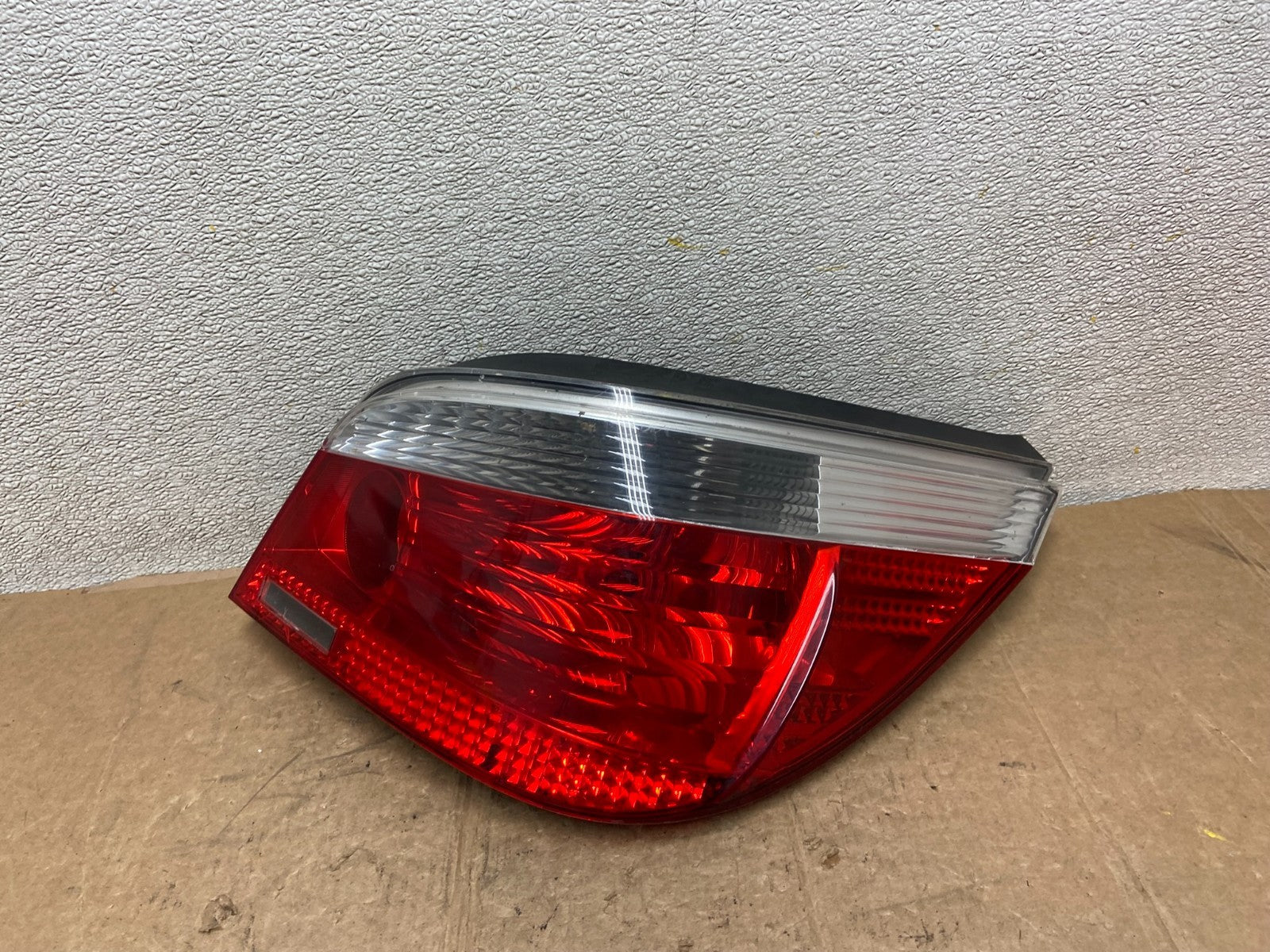 2004 -  2007 BMW 5 Series E60 Right Passenger Side Tail Light OEM AA27640