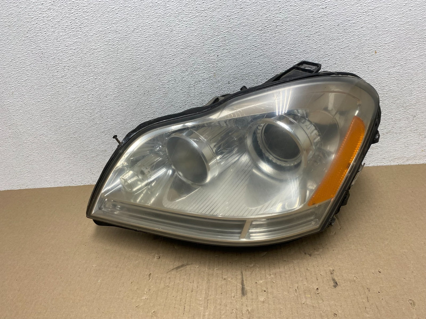 2007 to 2009 Mercedes GL-Class GL450 Left Driver LH Xenon Headlight AE7007 DW0