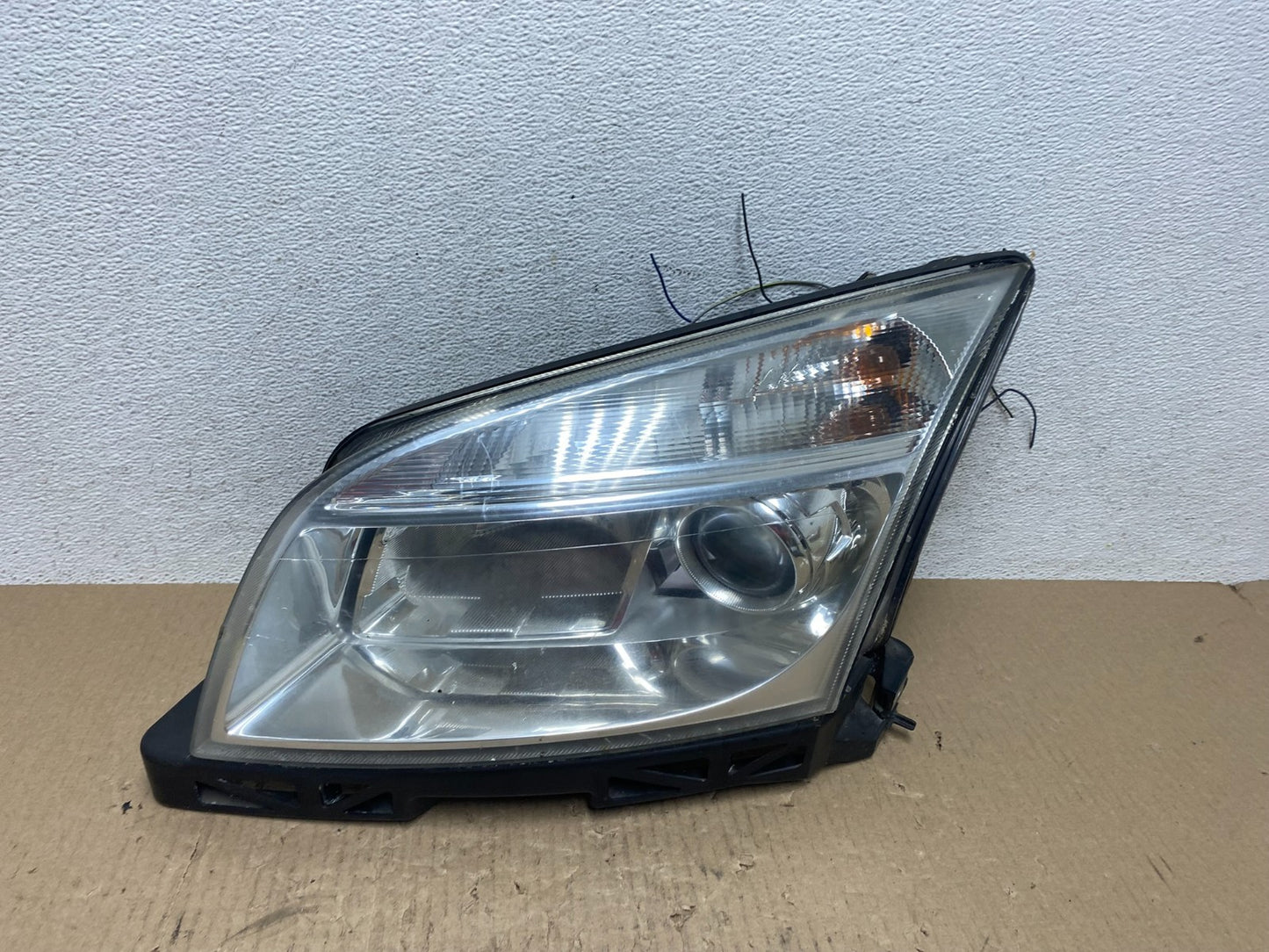 2006 to 2009 Mercury Milan Headlight Left Driver LH Halogen AE7122 DW0